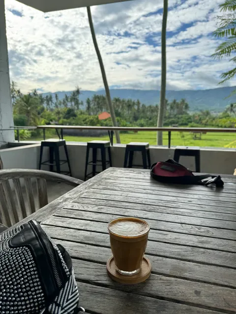 COFFEENOSKY Coffee & Eatery
