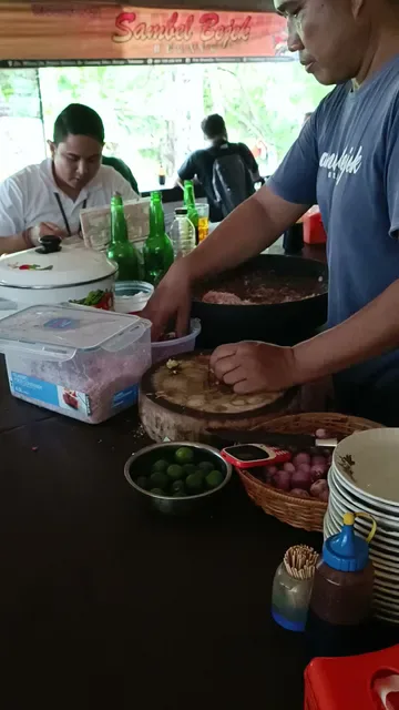 Ayam Sambel Bejek Belayu