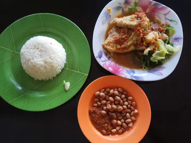 Ayam Betutu Men Tempeh