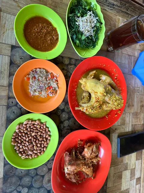 Ayam Betutu Men Tempeh