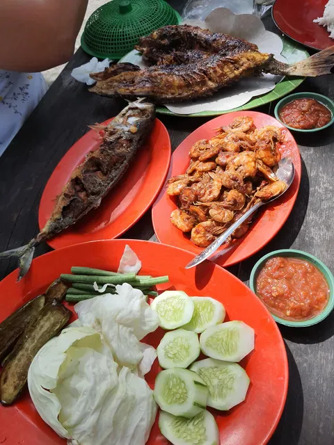 Ikan Bakar Padasuka