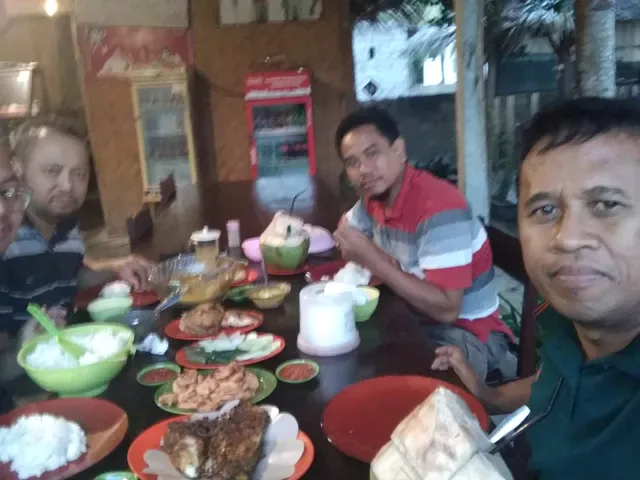 Ikan Bakar Padasuka