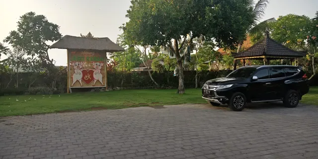 Babi Guling Jero Kawan