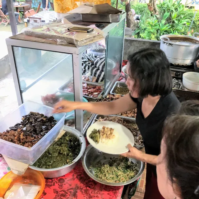 Babi Guling Jero Kawan