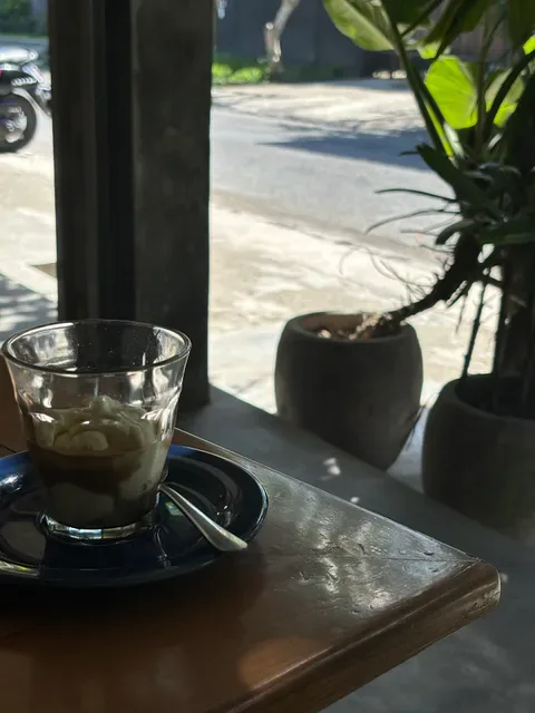HUGO ESPRESSO