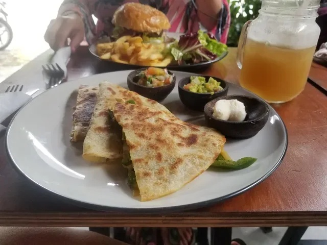 Manas Cafe 1