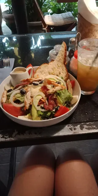 Manas Cafe 1