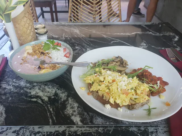 Manas Cafe 1