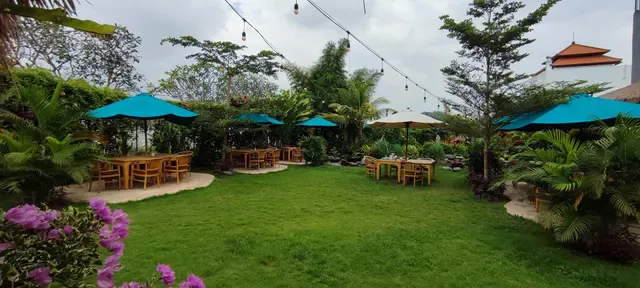 Moringa Cafe and Mart