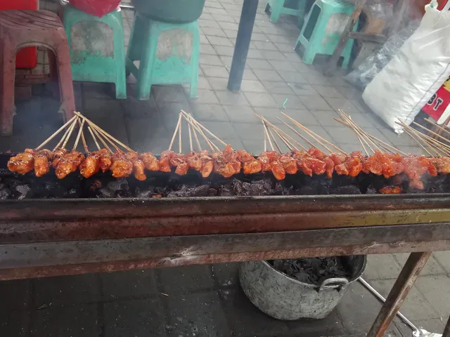 Sate Babi Tut Narutto