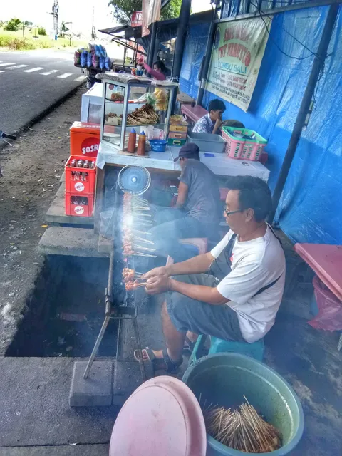 Sate Babi Tut Narutto