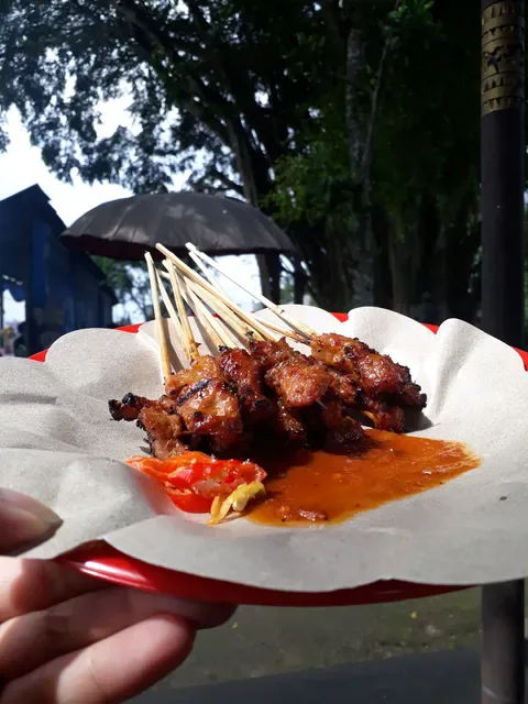 Sate Babi Tut Narutto