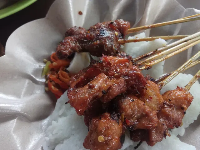 Sate Babi Tut Narutto