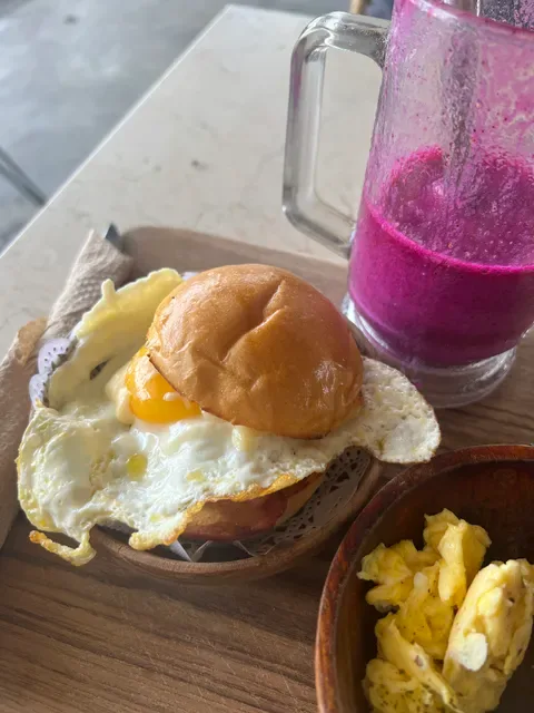 Shortcut Cafe Canggu, Pererenan