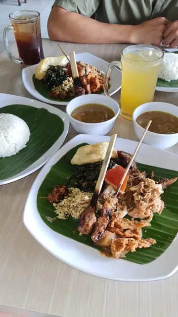 Warung Babi Guling Swari Canggu