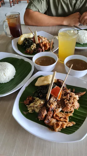 Warung Babi Guling Swari Canggu