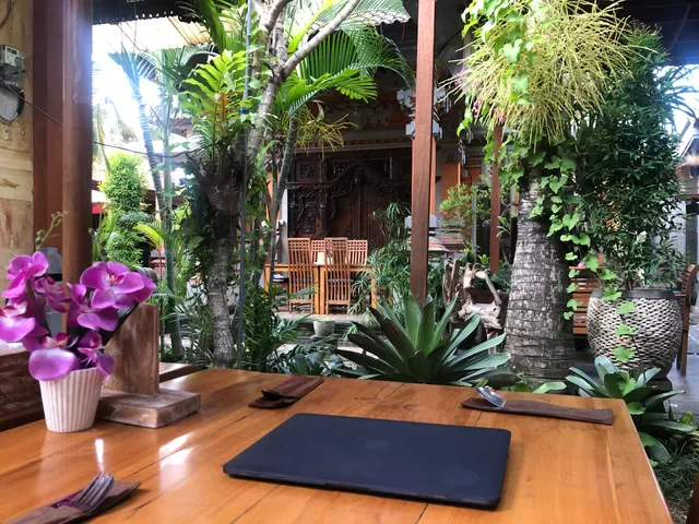 Warung Yess