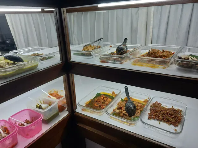 Warung Yess