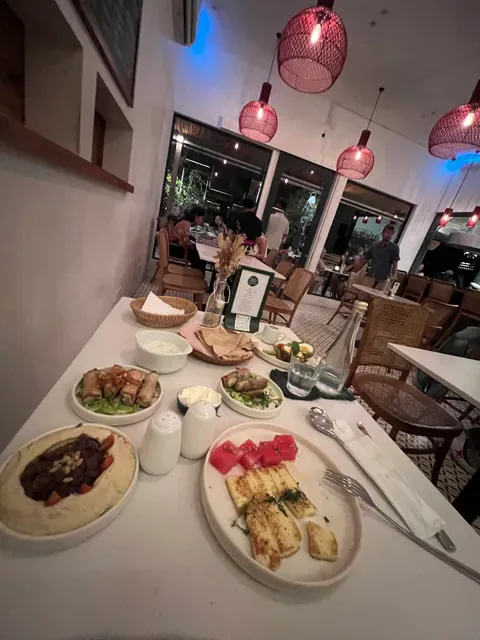 ZALI | Lebanese Restaurant Pererenan