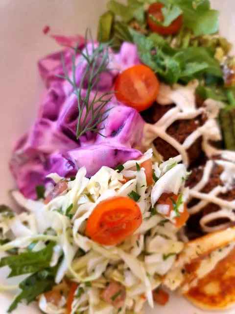 ZALI | Lebanese Restaurant Pererenan