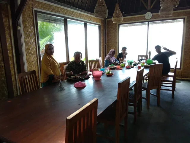 Pondok Waru Seafood