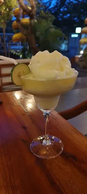 Acala Bar & Bistro Lembongan