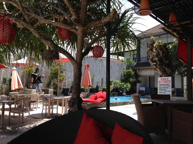 Agus Shipwreck Bar & Restaurant