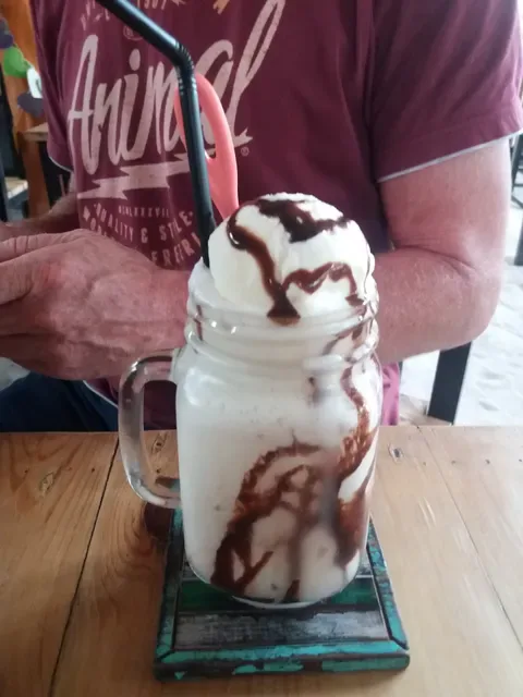Black Wood Coffee Shop Warung