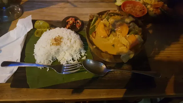 Black Wood Coffee Shop Warung