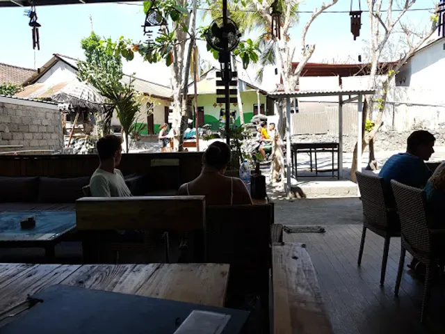 Black Wood Coffee Shop Lembongan