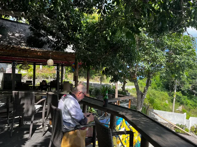 Black Wood Coffee Shop Lembongan