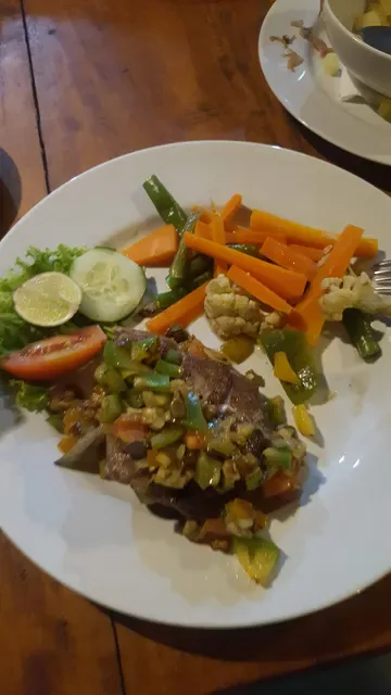 Bubu Beach Bar & Grill