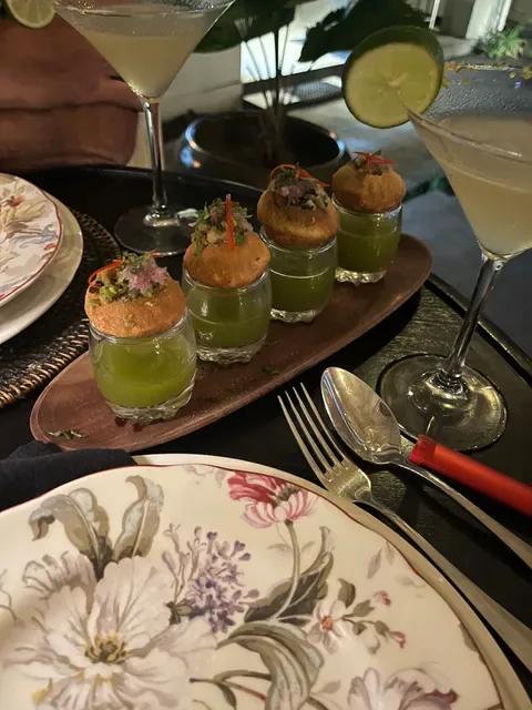 Curry Traders Restaurant and Bar