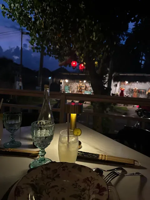 Curry Traders Restaurant and Bar