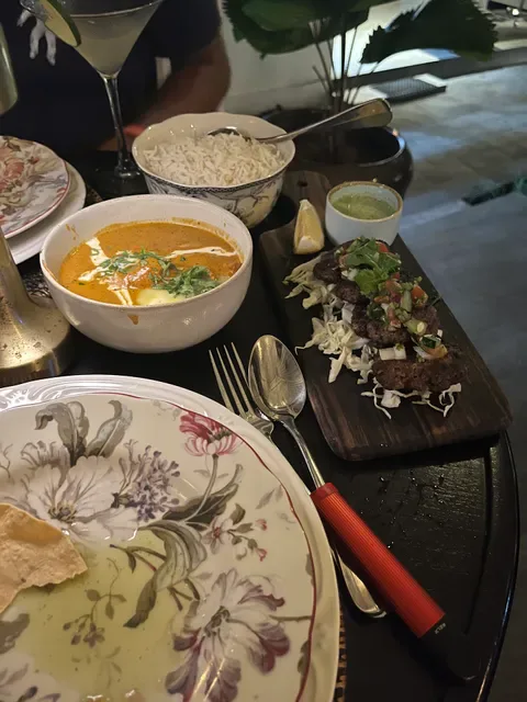 Curry Traders Restaurant and Bar