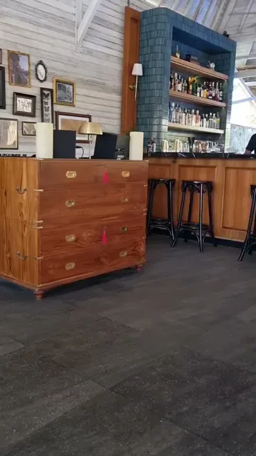 Curry Traders Restaurant and Bar