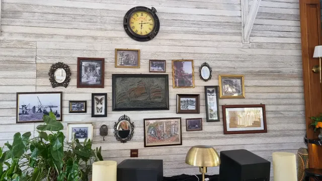 Curry Traders Restaurant and Bar