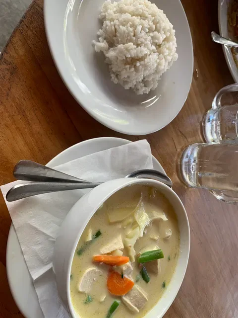 Dhipa Warung