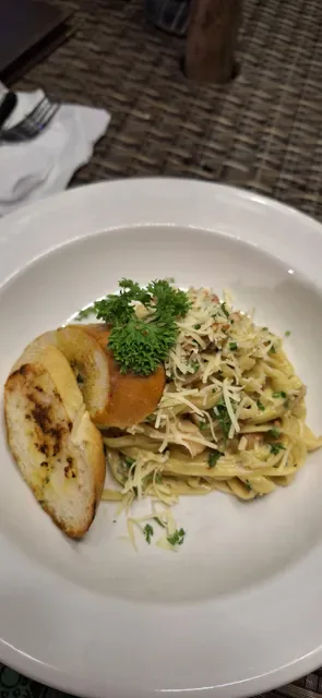 Dmas yummy warung &grill