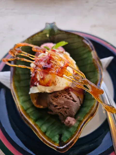 Dmas yummy warung &grill