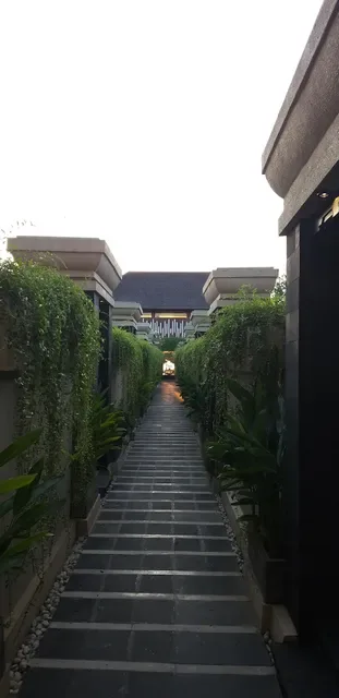 d'Nusa Beach Club and Resort