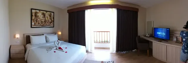 d'Nusa Beach Club and Resort