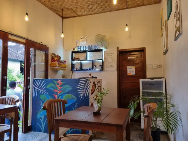 Father Field Bistro