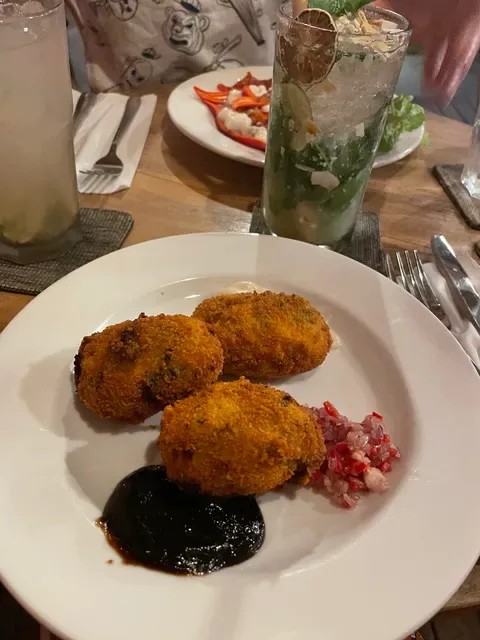 Father Field Bistro