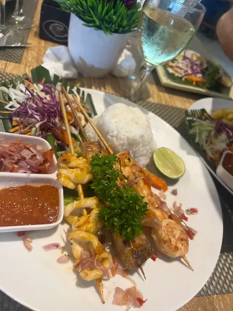 G_Pan Corner Bar and Grill Lembongan