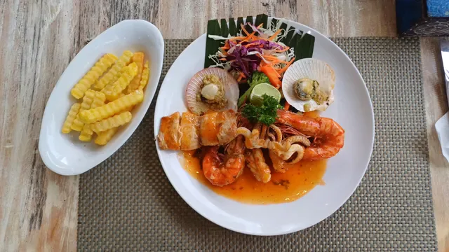 G_Pan Corner Bar and Grill Lembongan