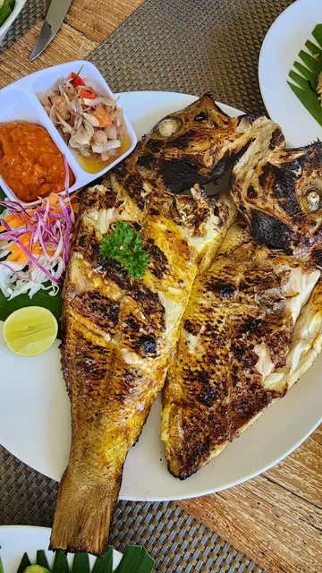 G_Pan Corner Bar and Grill Lembongan