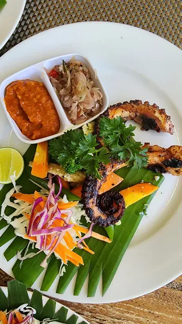 G_Pan Corner Bar and Grill Lembongan