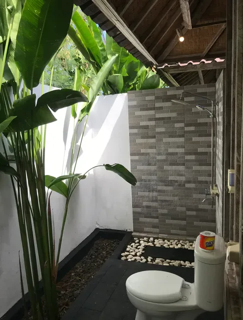 Green Garden Restaurant and Bungalows