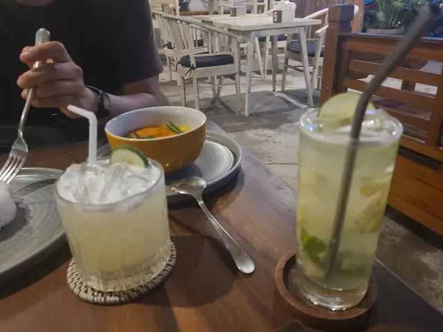 Happy cafe Penida